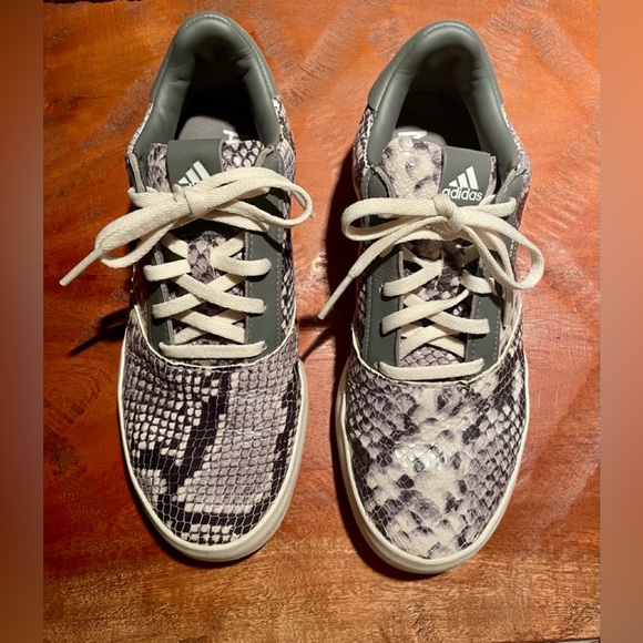 Adidas Adicross Leather Athletic Shoes - 7 - Picture 2 of 8